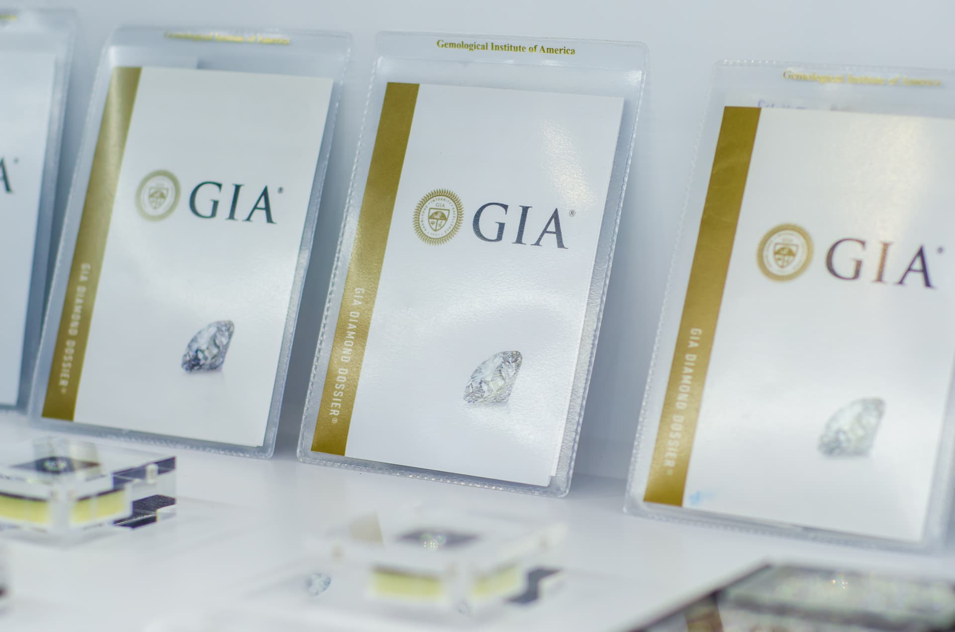 Expertise gemmologique diamant à Fontainebleau (77300)